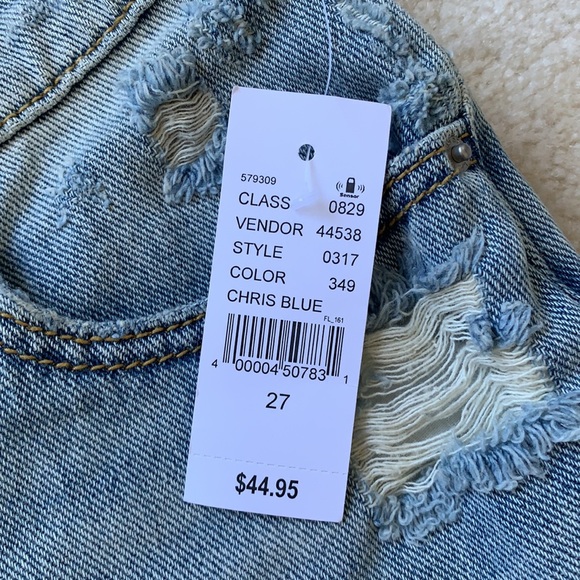 High Rise/High waisted Ripped Shorts - Picture 7 of 9